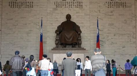 蒋介石 台湾|记者来鸿：蒋介石塑像在台海两岸的不同待遇